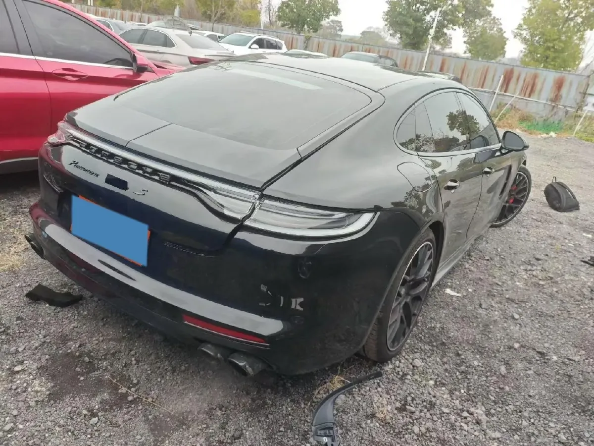 2017 BMW X6 3.0T 306HP L6 8AT,autocango,china used car exporter,china ev exporter,chinese used car exporter,chinese used ev exporter