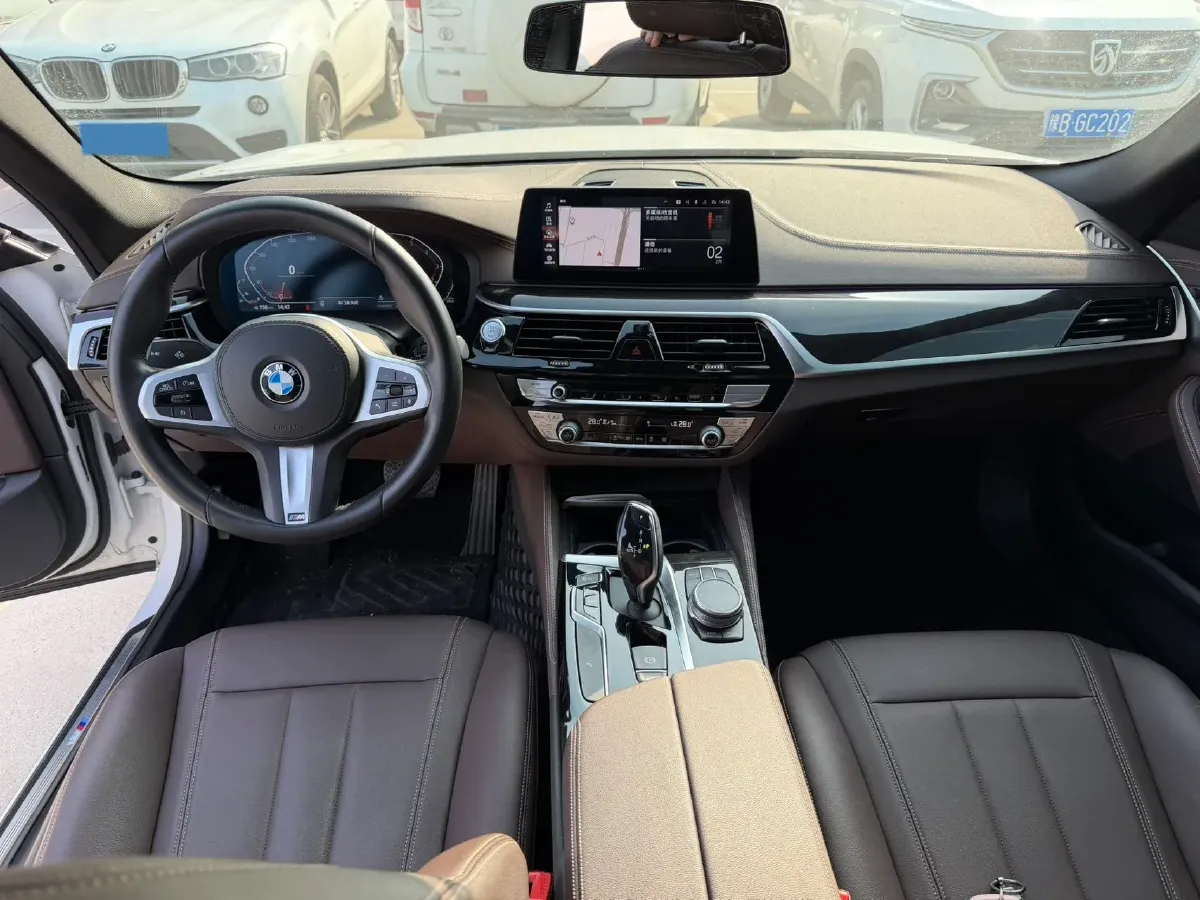 2020 BMW 5 Series 2.0T 184HP L4 8AT,autocango,china used car exporter,china ev exporter,chinese used car exporter,chinese used ev exporter