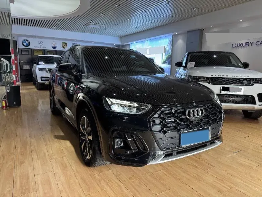 2023 Audi Q5L 2.0T 190HP L4 7DCT,autocango,china used car exporter,china ev exporter,chinese used car exporter,chinese used ev exporter