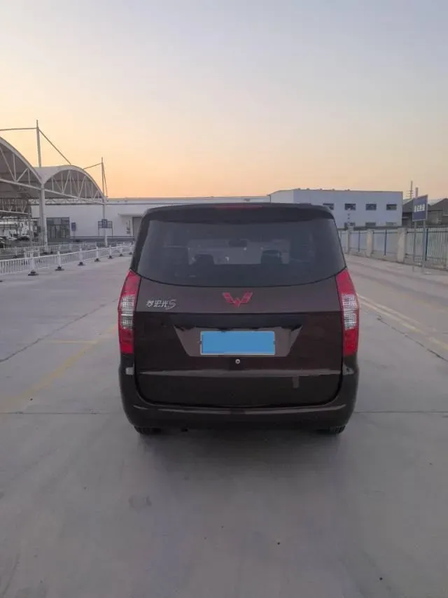 2015 WuLing HongGuang 1.5L 112HP L4 5MT,autocango,china used car exporter,china ev exporter,chinese used car exporter,chinese used ev exporter