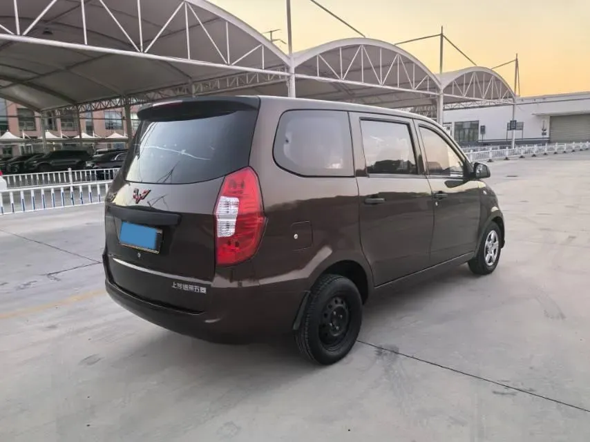 2015 WuLing HongGuang 1.5L 112HP L4 5MT,autocango,china used car exporter,china ev exporter,chinese used car exporter,chinese used ev exporter
