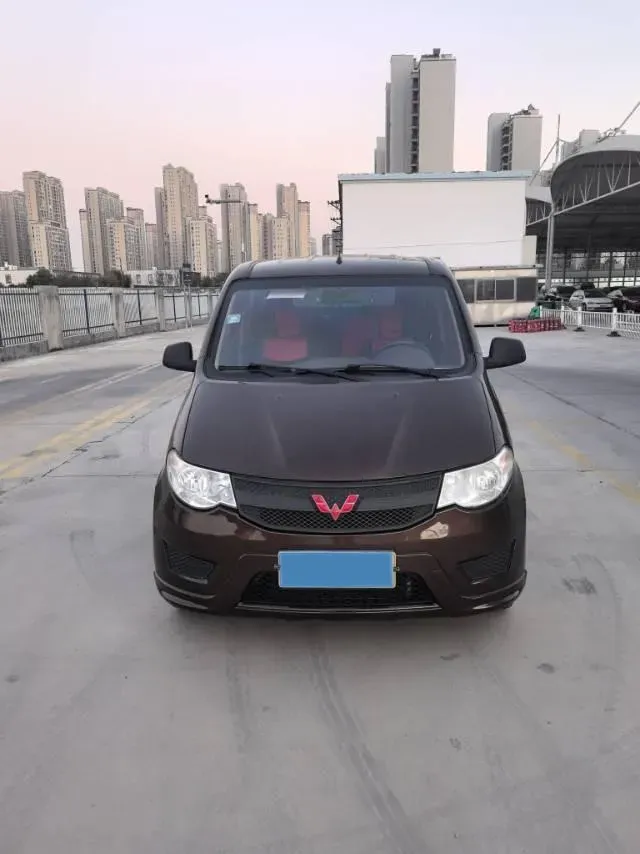 2015 WuLing HongGuang 1.5L 112HP L4 5MT,autocango,china used car exporter,china ev exporter,chinese used car exporter,chinese used ev exporter