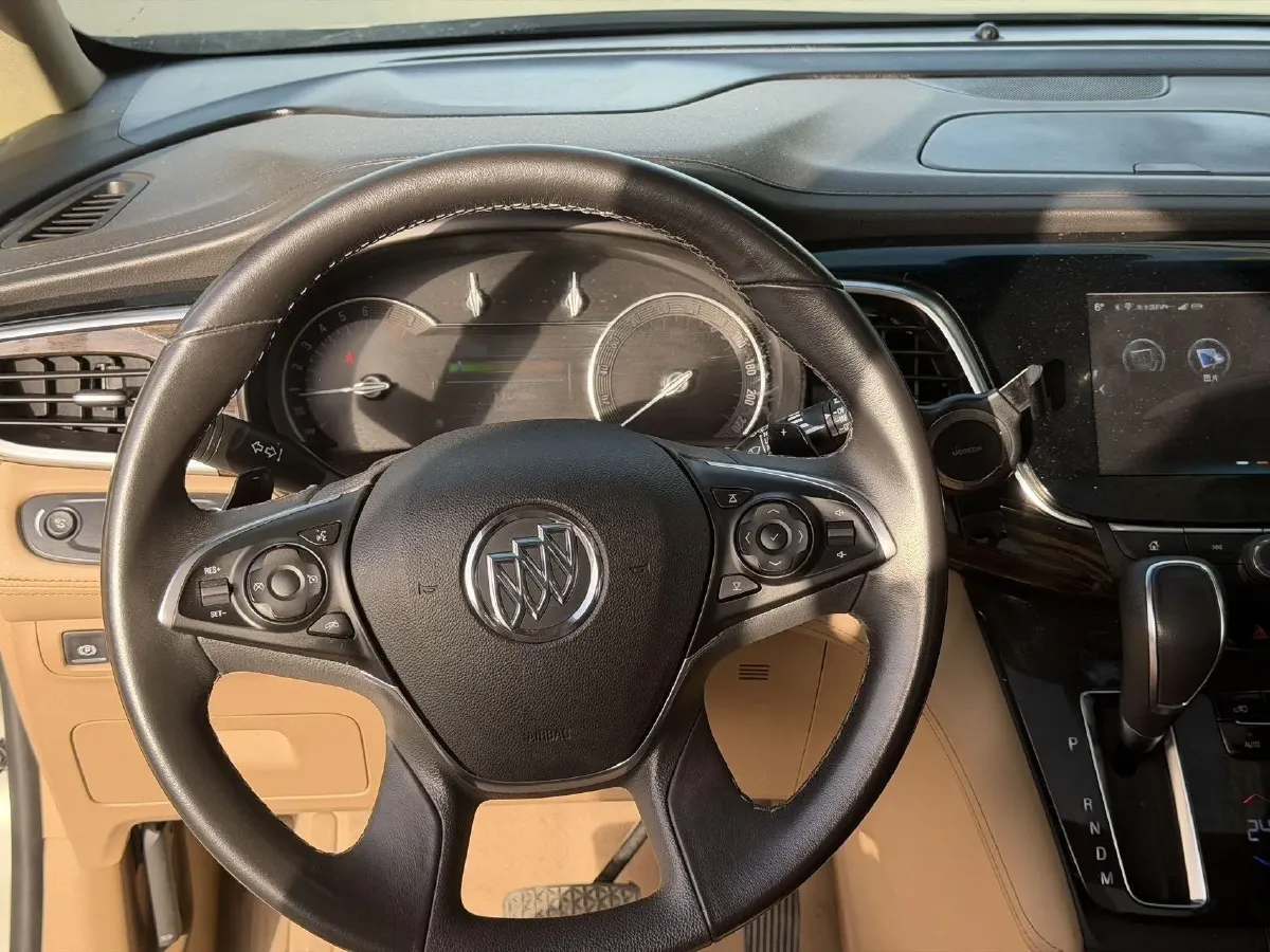 2018 Buick GL8 2.0T 260HP L4 6AT,autocango,china used car exporter,china ev exporter,chinese used car exporter,chinese used ev exporter