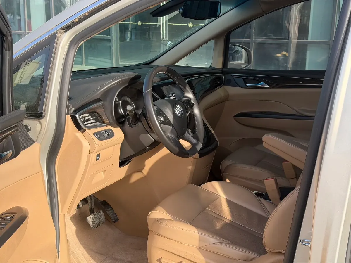 2018 Buick GL8 2.0T 260HP L4 6AT,autocango,china used car exporter,china ev exporter,chinese used car exporter,chinese used ev exporter