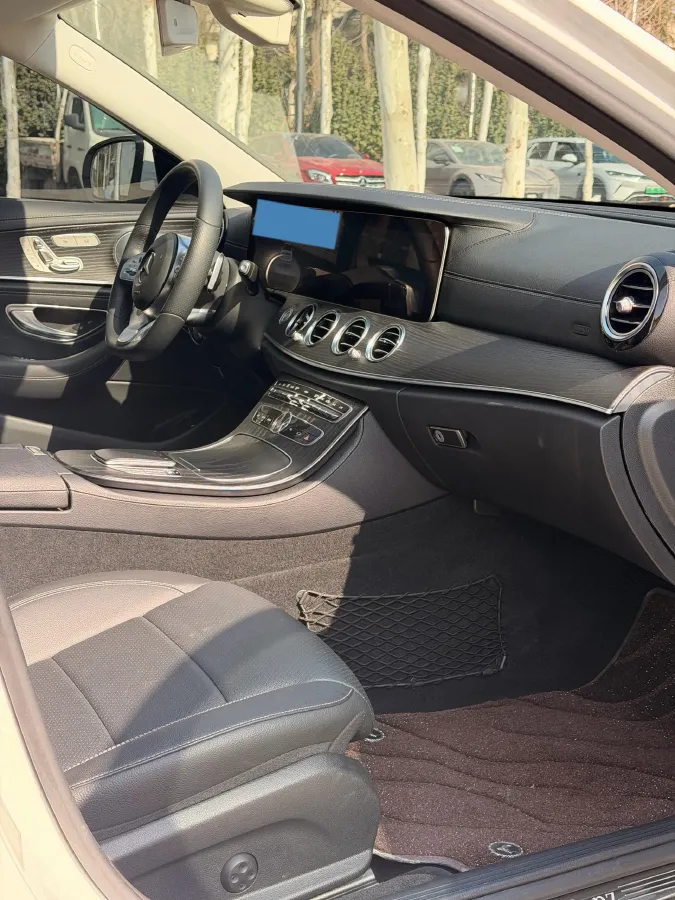 2020 Mercedes-Benz E Class 2.0T 258HP L4 9AT,autocango,china used car exporter,china ev exporter,chinese used car exporter,chinese used ev exporter