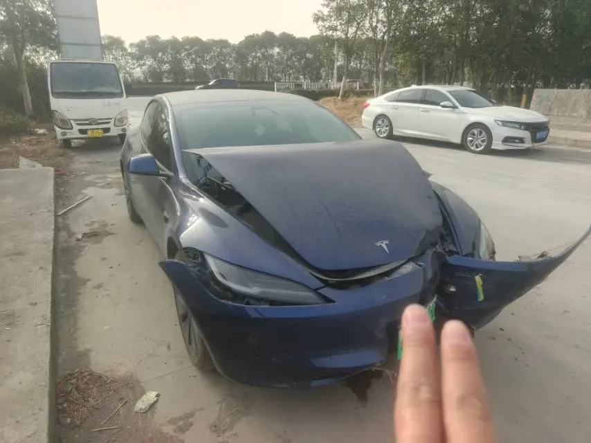 2025 Tesla Model 3 BEV,autocango,china used car exporter,china ev exporter,chinese used car exporter,chinese used ev exporter