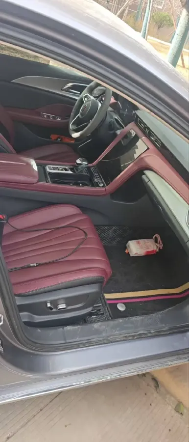 2023 HongQi H5 2.0T 224HP L4 8AT,autocango,china used car exporter,china ev exporter,chinese used car exporter,chinese used ev exporter