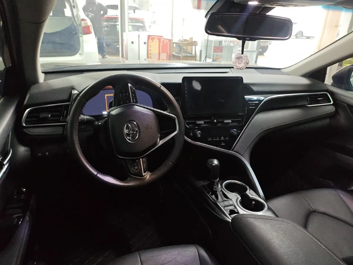 2021 Toyota Camry 2.5L 209HP L4 8AT,autocango,china used car exporter,china ev exporter,chinese used car exporter,chinese used ev exporter