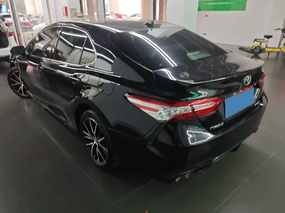 2021 Toyota Camry 2.5L 209HP L4 8AT,autocango,china used car exporter,china ev exporter,chinese used car exporter,chinese used ev exporter