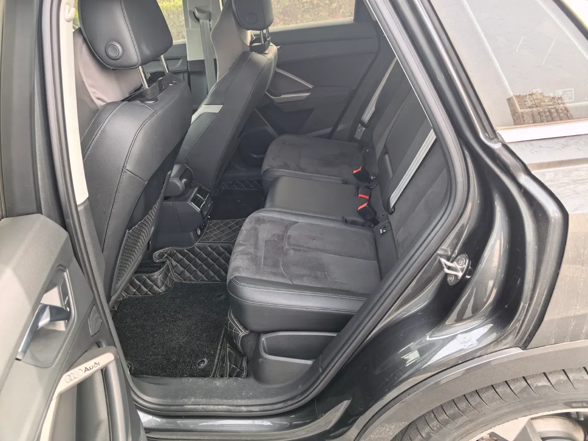 2023 Audi Q3 1.5T 160HP L4 7DCT,autocango,china used car exporter,china ev exporter,chinese used car exporter,chinese used ev exporter