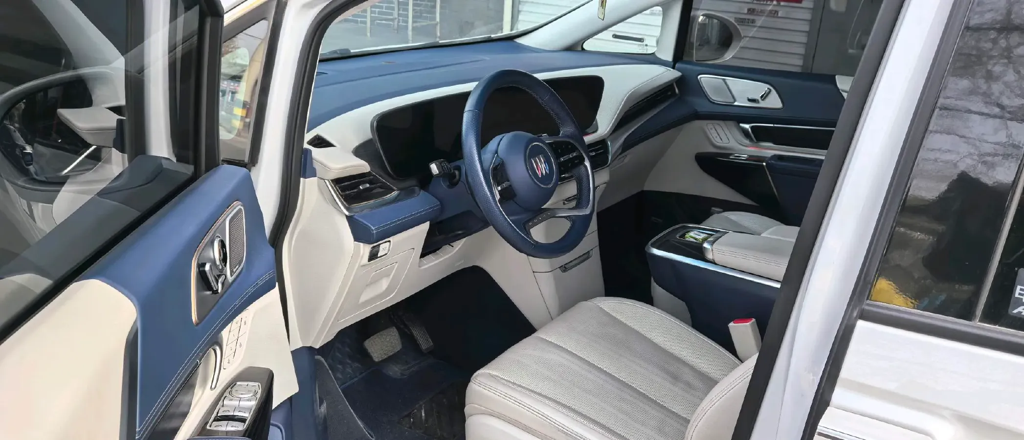 2023 Buick Century 2.0T 237HP L4 9AT,autocango,china used car exporter,china ev exporter,chinese used car exporter,chinese used ev exporter
