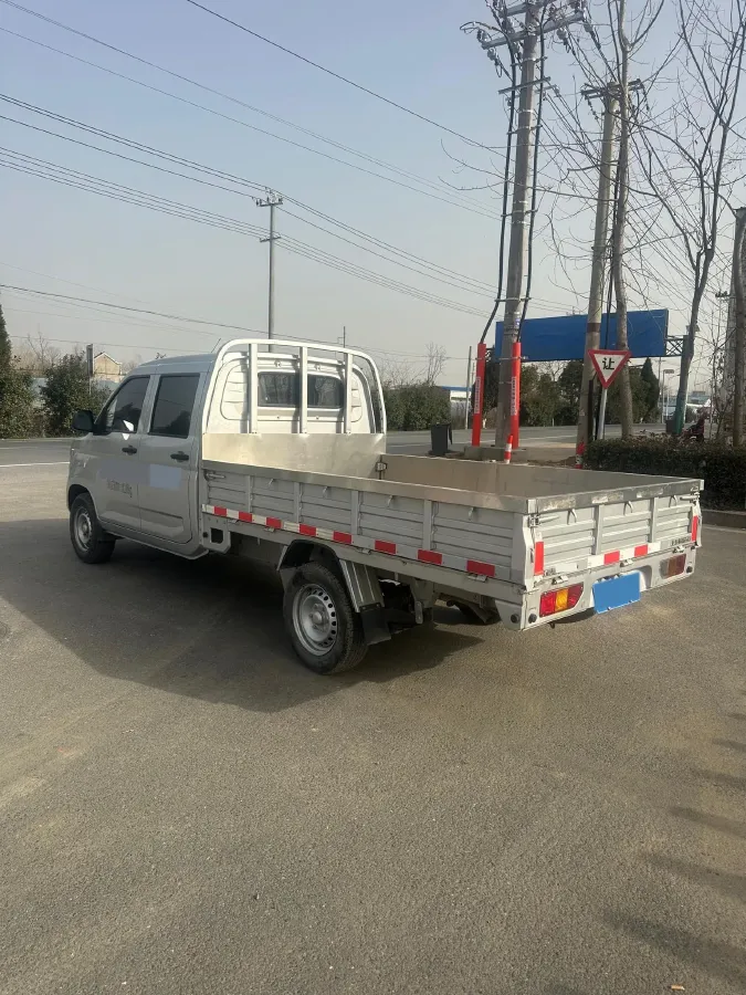 2023 WuLing RongGuang New Truck 2.0L 136HP L4 5MT,autocango,china used car exporter,china ev exporter,chinese used car exporter,chinese used ev exporter