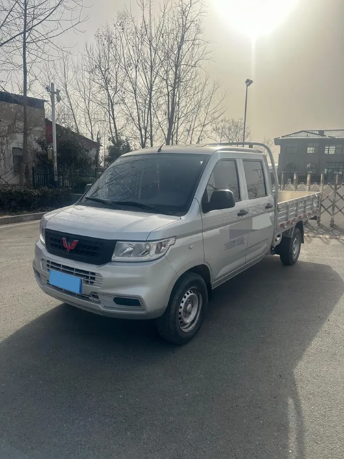 2023 WuLing RongGuang New Truck 2.0L 136HP L4 5MT,autocango,china used car exporter,china ev exporter,chinese used car exporter,chinese used ev exporter