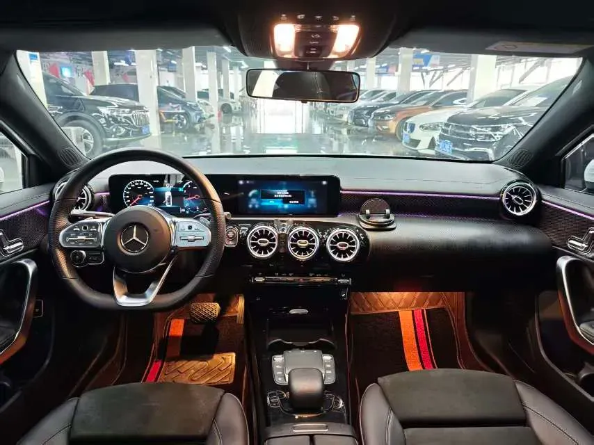 2021 Mercedes-Benz A Class 1.3T 163HP L4 7DCT,autocango,china used car exporter,china ev exporter,chinese used car exporter,chinese used ev exporter