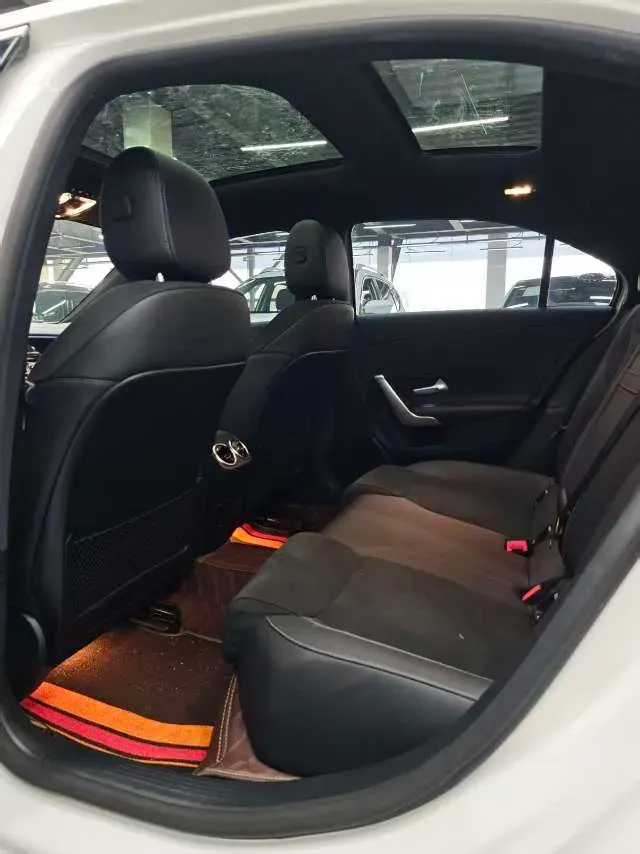 2021 Mercedes-Benz A Class 1.3T 163HP L4 7DCT,autocango,china used car exporter,china ev exporter,chinese used car exporter,chinese used ev exporter