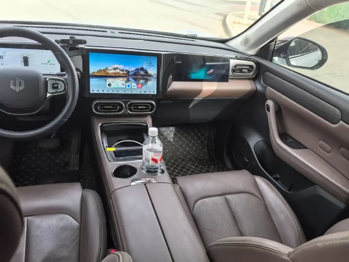 2023 Leapmotor C11 BEV 69.2KWH,autocango,china used car exporter,china ev exporter,chinese used car exporter,chinese used ev exporter