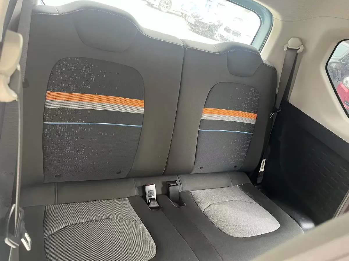 2021 WuLing HongGuang MINI EV BEV 13.9KWH,autocango,china used car exporter,china ev exporter,chinese used car exporter,chinese used ev exporter
