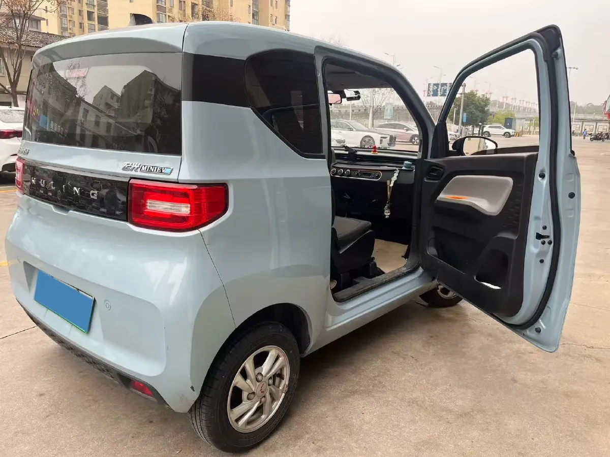 2021 WuLing HongGuang MINI EV BEV 13.9KWH,autocango,china used car exporter,china ev exporter,chinese used car exporter,chinese used ev exporter
