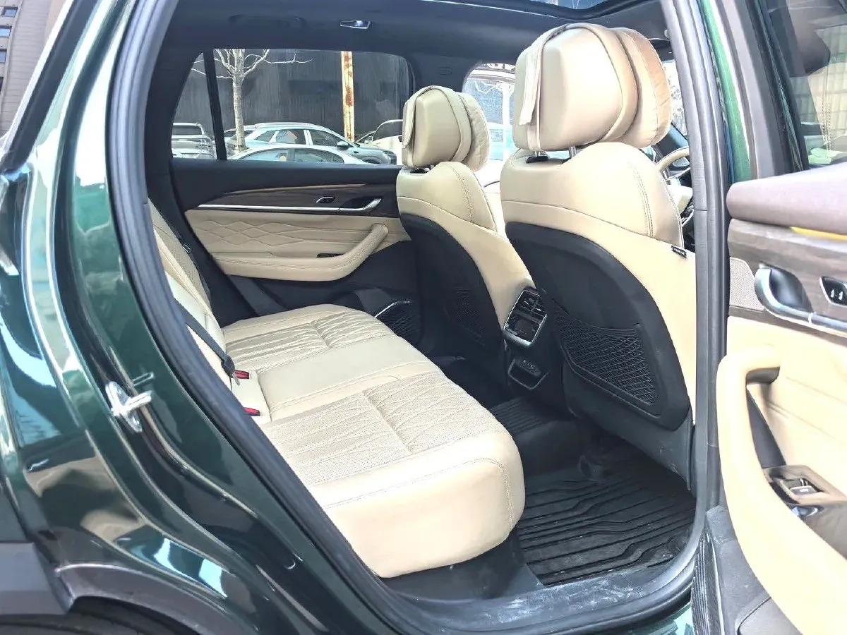 2025 Geely Monjaro 2.0T 238HP L4 8AT,autocango,china used car exporter,china ev exporter,chinese used car exporter,chinese used ev exporter