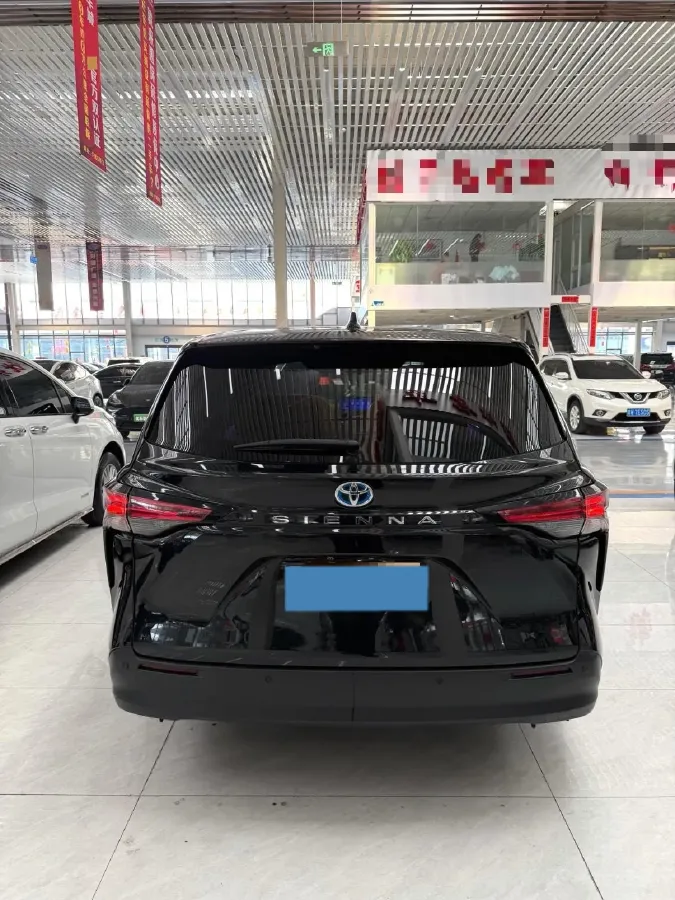2023 Toyota Sienna 2.5L 189HP L4 E-CVT Hybrid,autocango,china used car exporter,china ev exporter,chinese used car exporter,chinese used ev exporter