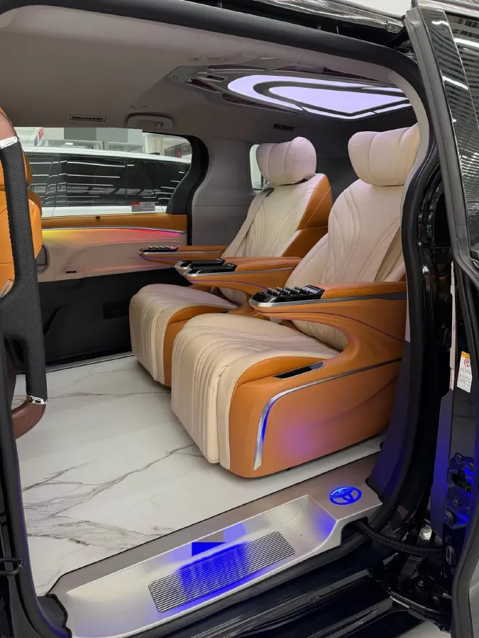 2023 Toyota Sienna 2.5L 189HP L4 E-CVT Hybrid,autocango,china used car exporter,china ev exporter,chinese used car exporter,chinese used ev exporter