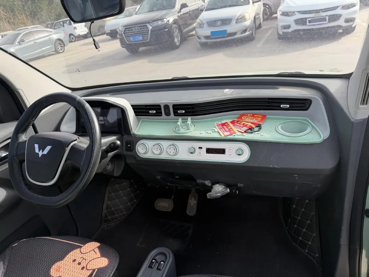 2021 WuLing HongGuang MINI EV BEV 13.9KWH,autocango,china used car exporter,china ev exporter,chinese used car exporter,chinese used ev exporter