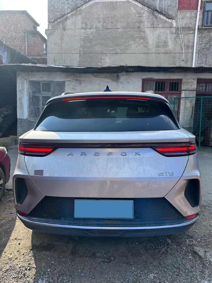 2025 ARCFOX αT6 BEV,autocango,china used car exporter,china ev exporter,chinese used car exporter,chinese used ev exporter
