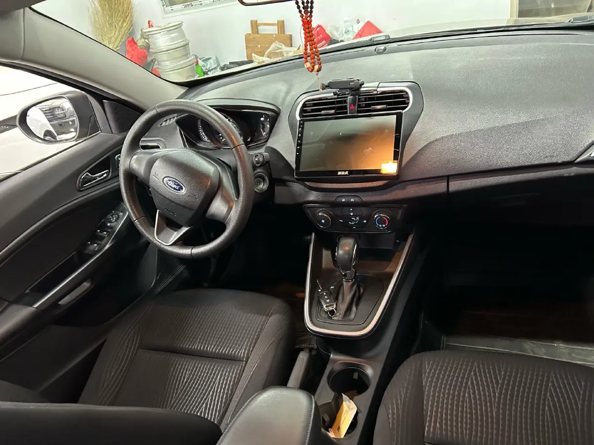 2019 Ford Escort 1.5L 122HP L3 6AT,autocango,china used car exporter,china ev exporter,chinese used car exporter,chinese used ev exporter