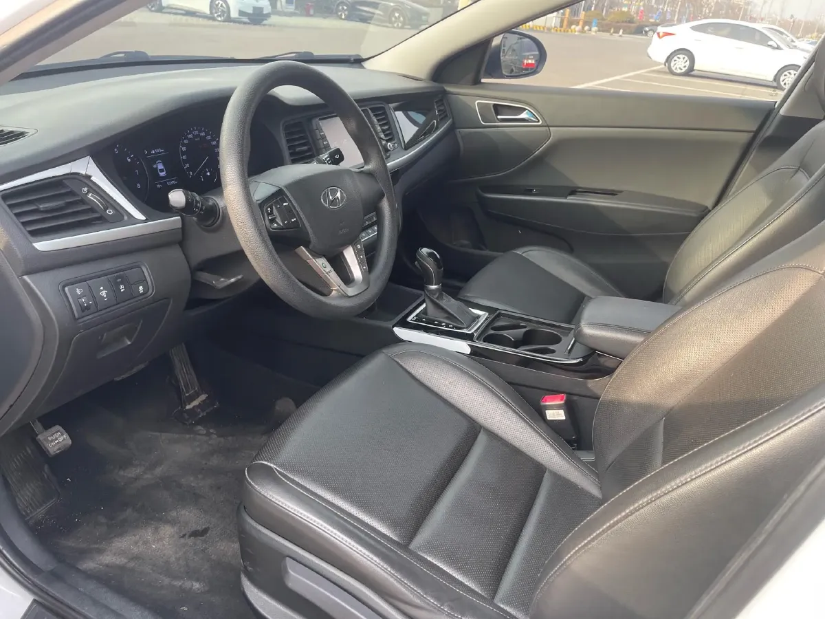 2019 Hyundai Mistra 1.8L 143HP L4 6AT,autocango,china used car exporter,china ev exporter,chinese used car exporter,chinese used ev exporter