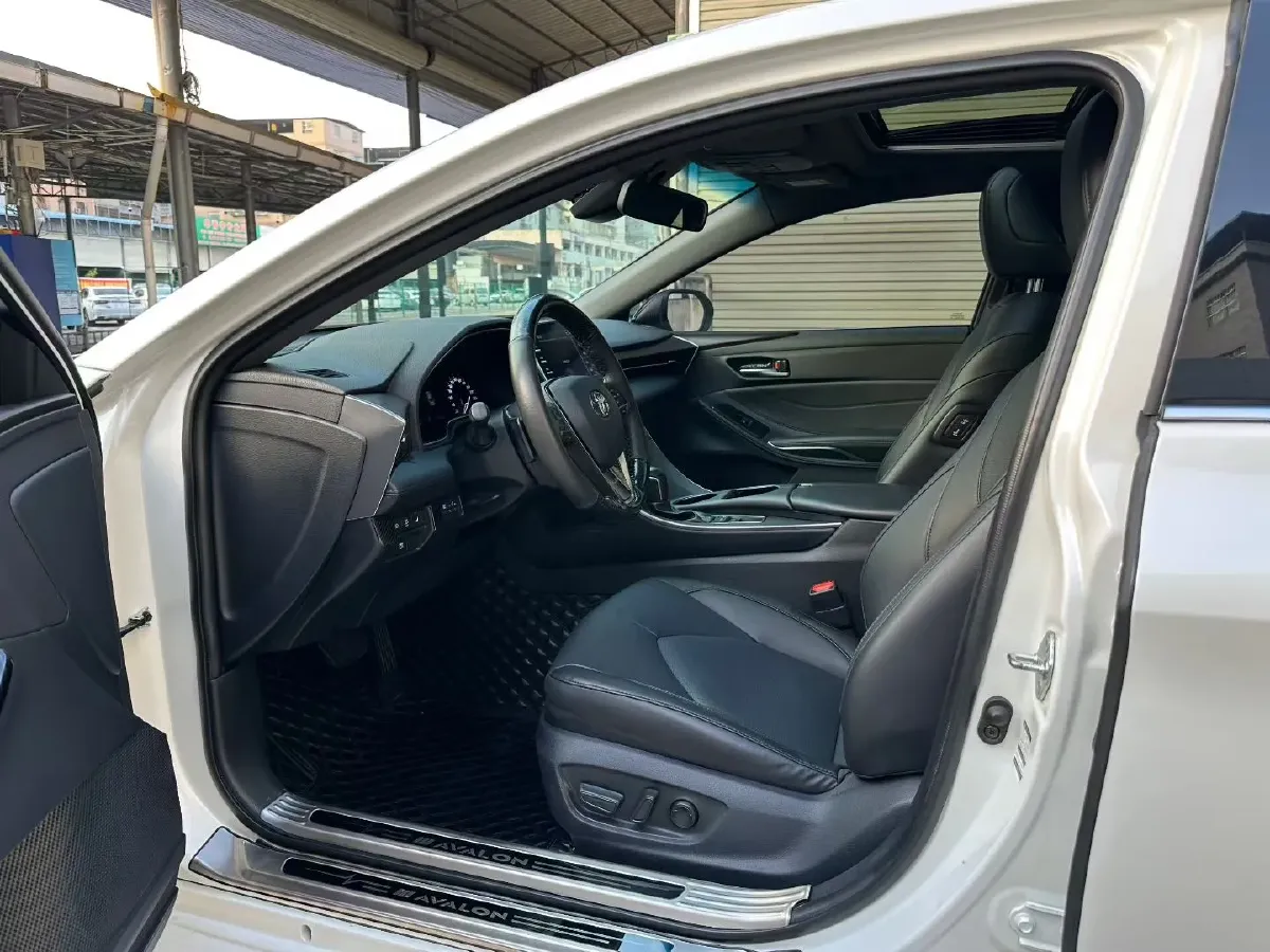 2021 Toyota Avalon 2.5L 209HP L4 8AT,autocango,china used car exporter,china ev exporter,chinese used car exporter,chinese used ev exporter