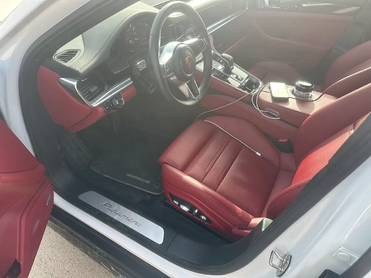 2019 Porsche Panamera 2.9T 330HP V6 8DCT,autocango,china used car exporter,china ev exporter,chinese used car exporter,chinese used ev exporter