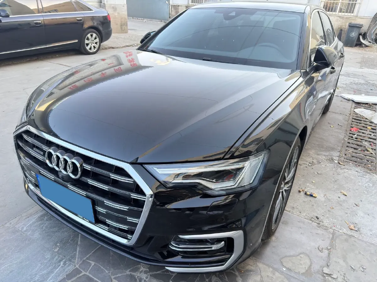 2023 Audi A6L 2.0T 245HP L4 7DCT,autocango,china used car exporter,china ev exporter,chinese used car exporter,chinese used ev exporter