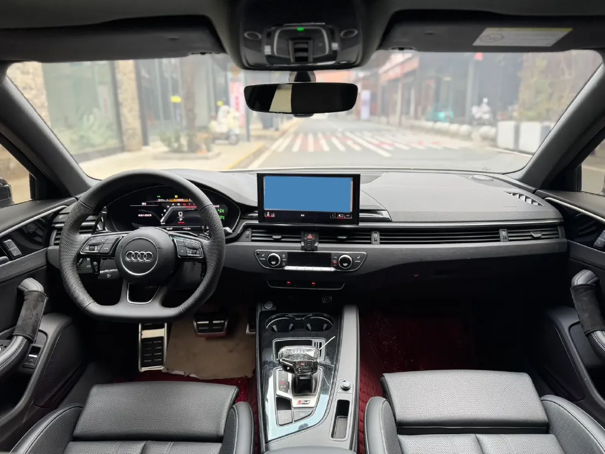 2025 Audi A4L 2.0T 190HP L4 7DCT,autocango,china used car exporter,china ev exporter,chinese used car exporter,chinese used ev exporter