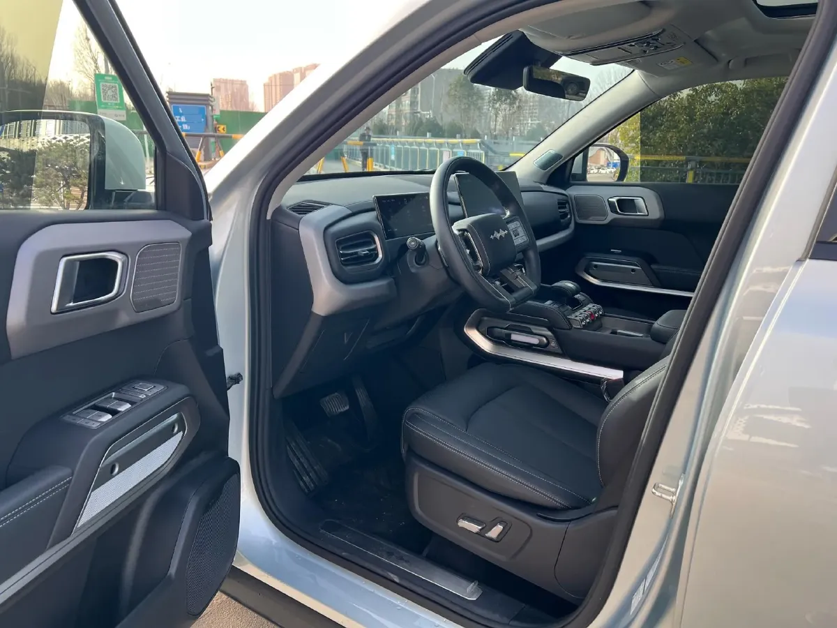 2025 FangChengBao Tai 3 BEV,autocango,china used car exporter,china ev exporter,chinese used car exporter,chinese used ev exporter