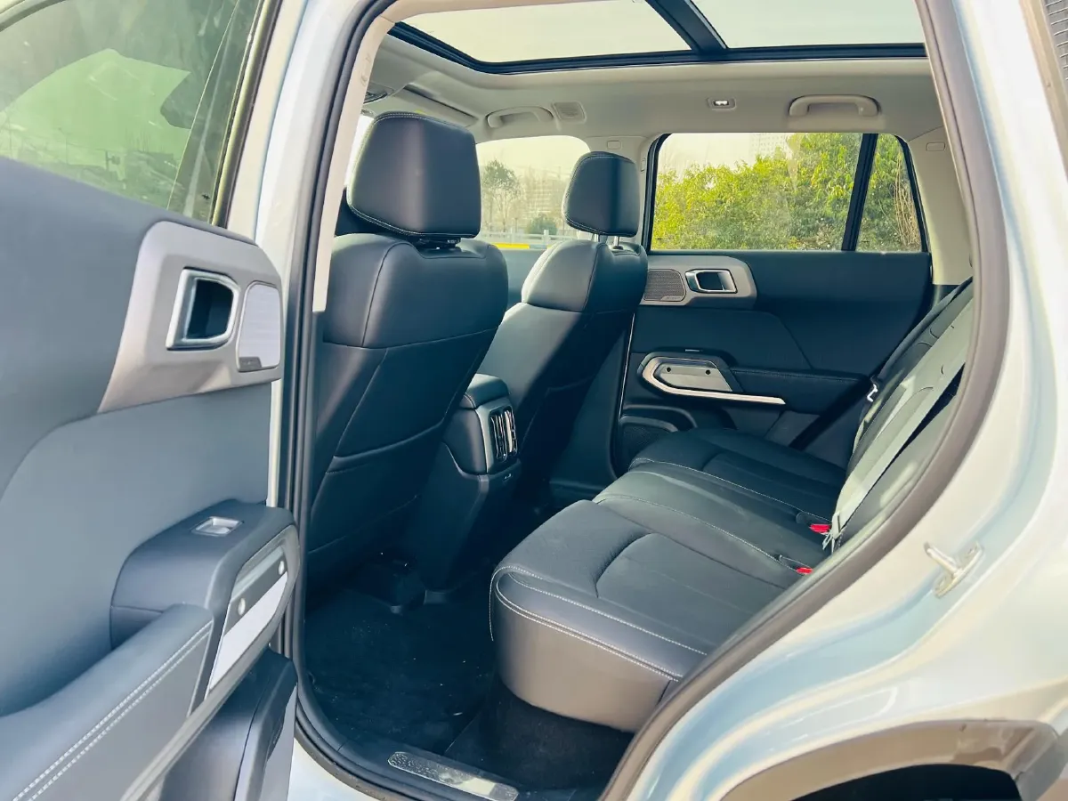 2025 FangChengBao Tai 3 BEV,autocango,china used car exporter,china ev exporter,chinese used car exporter,chinese used ev exporter