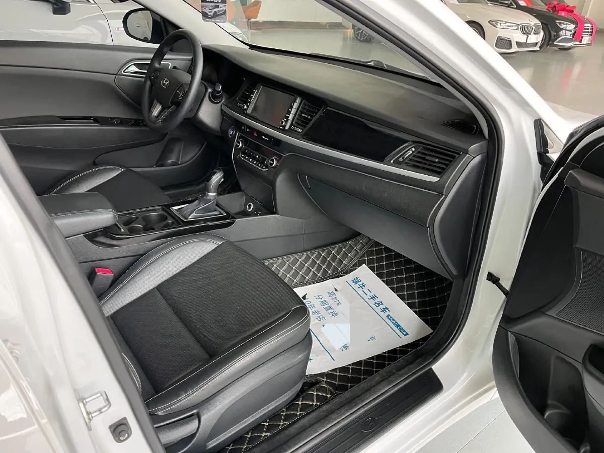 2019 Hyundai Mistra 1.6T 175HP L4 7DCT,autocango,china used car exporter,china ev exporter,chinese used car exporter,chinese used ev exporter