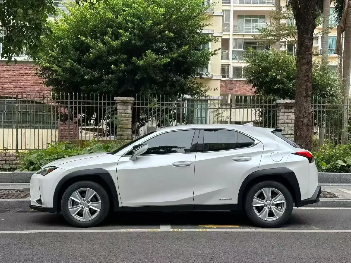 2020 Lexus UX 2.0L 146HP L4 E-CVT Hybrid,autocango,china used car exporter,china ev exporter,chinese used car exporter,chinese used ev exporter