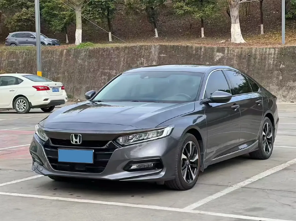 2021 Honda Accord 1.5T 194HP L4 CVT,autocango,china used car exporter,china ev exporter,chinese used car exporter,chinese used ev exporter