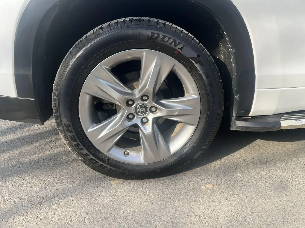 2021 Toyota Highlander 2.0T 220HP L4 6AT,autocango,china used car exporter,china ev exporter,chinese used car exporter,chinese used ev exporter