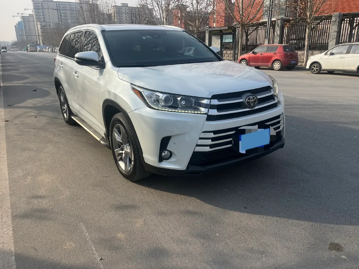 2021 Toyota Highlander 2.0T 220HP L4 6AT,autocango,china used car exporter,china ev exporter,chinese used car exporter,chinese used ev exporter