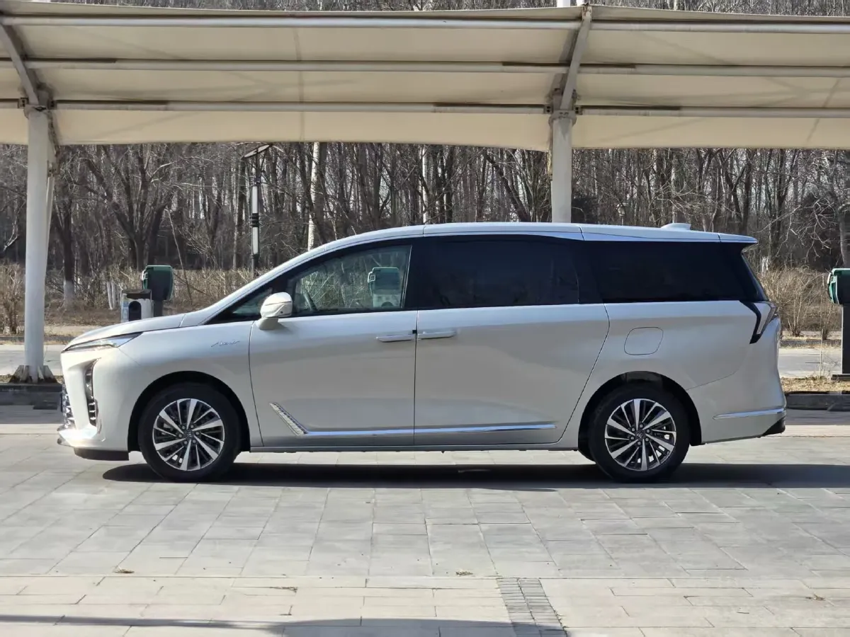 2026 Buick GL8 2.0T 237HP L4 9AT,autocango,china used car exporter,china ev exporter,chinese used car exporter,chinese used ev exporter