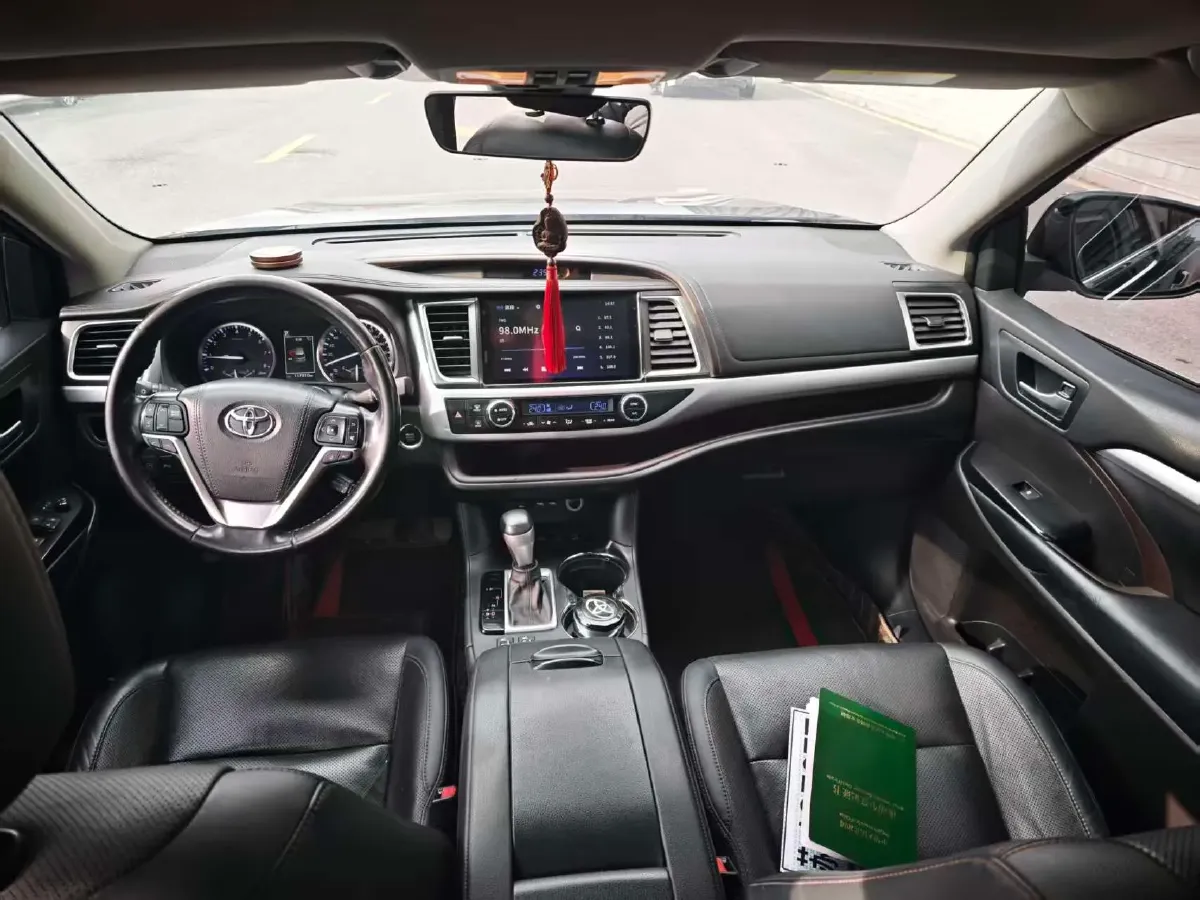 2021 Toyota Highlander 2.0T 220HP L4 6AT,autocango,china used car exporter,china ev exporter,chinese used car exporter,chinese used ev exporter