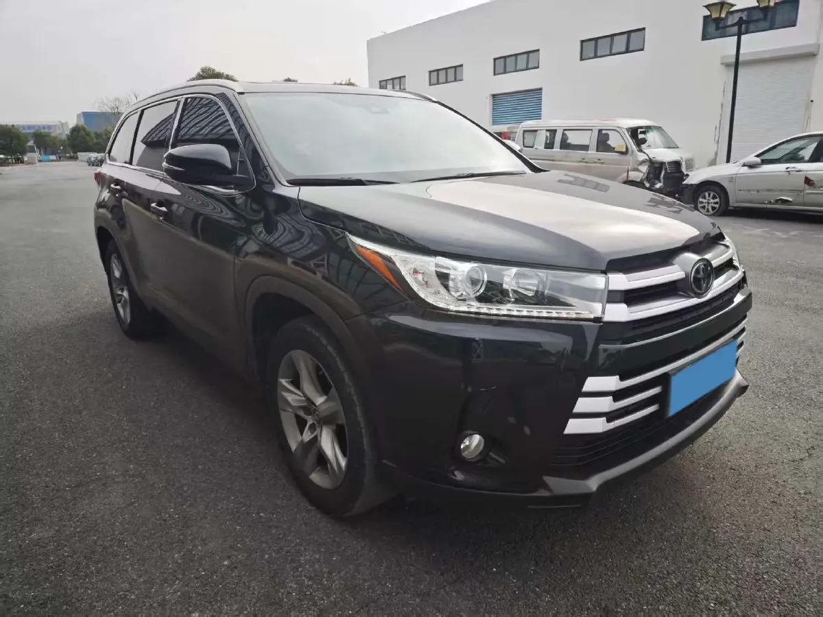 2021 Toyota Highlander 2.0T 220HP L4 6AT,autocango,china used car exporter,china ev exporter,chinese used car exporter,chinese used ev exporter