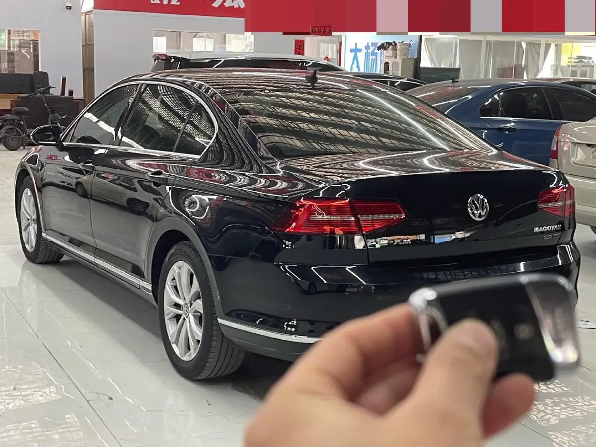 2019 Volkswagen Magotan 2.0T 186HP L4 7DCT,autocango,china used car exporter,china ev exporter,chinese used car exporter,chinese used ev exporter