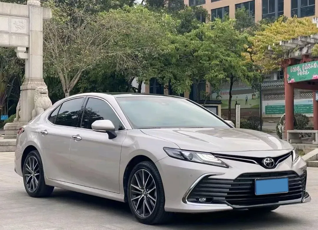 2021 Toyota Camry 2.5L 209HP L4 8AT,autocango,china used car exporter,china ev exporter,chinese used car exporter,chinese used ev exporter