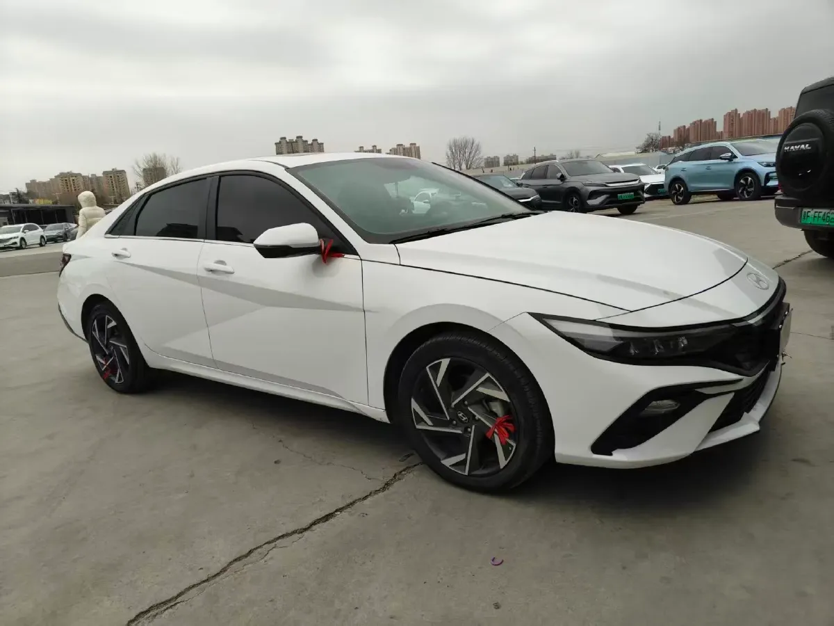 2023 Hyundai Elantra 1.5L 115HP L4 CVT,autocango,china used car exporter,china ev exporter,chinese used car exporter,chinese used ev exporter