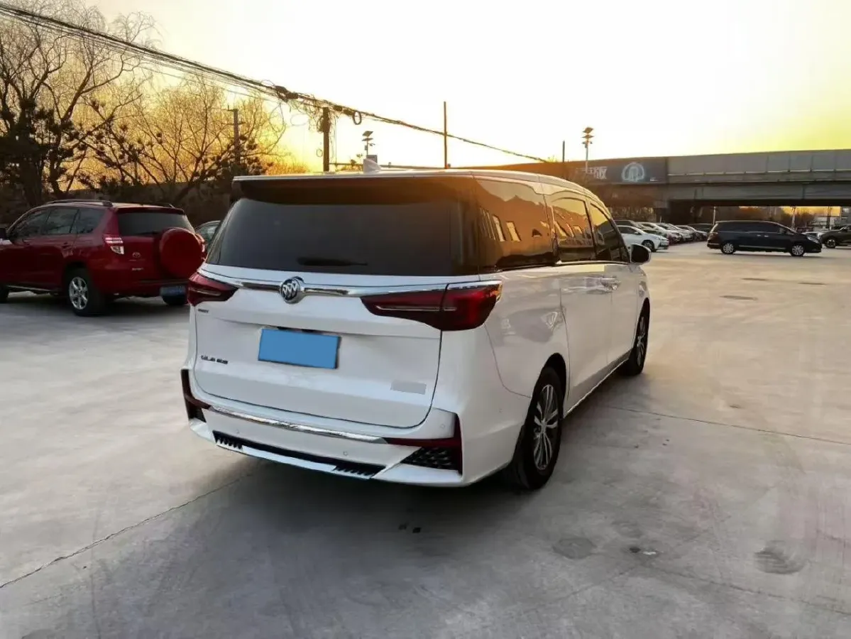 2021 Buick GL8 2.0T 237HP L4 9AT,autocango,china used car exporter,china ev exporter,chinese used car exporter,chinese used ev exporter