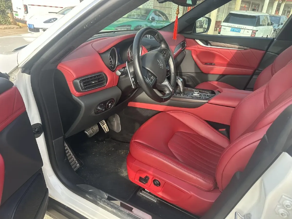 2019 Maserati Levante 3.0T 350HP V6 8AT,autocango,china used car exporter,china ev exporter,chinese used car exporter,chinese used ev exporter