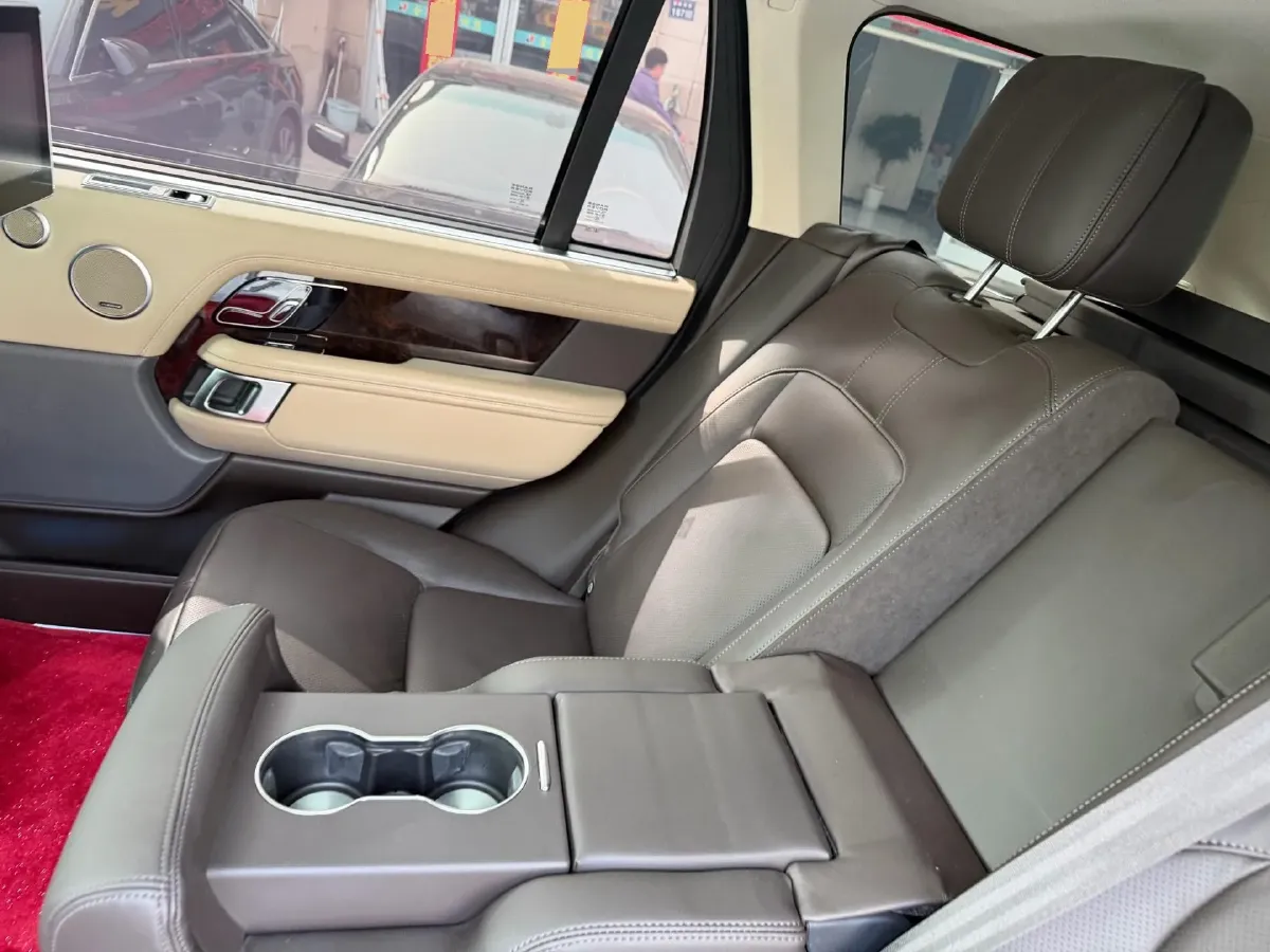 2022 Land Rover Range Rover 3.0T 400HP L6 8AT,autocango,china used car exporter,china ev exporter,chinese used car exporter,chinese used ev exporter