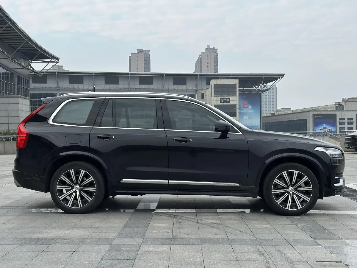 2020 Volvo XC90 2.0T 310HP L4 8AT,autocango,china used car exporter,china ev exporter,chinese used car exporter,chinese used ev exporter